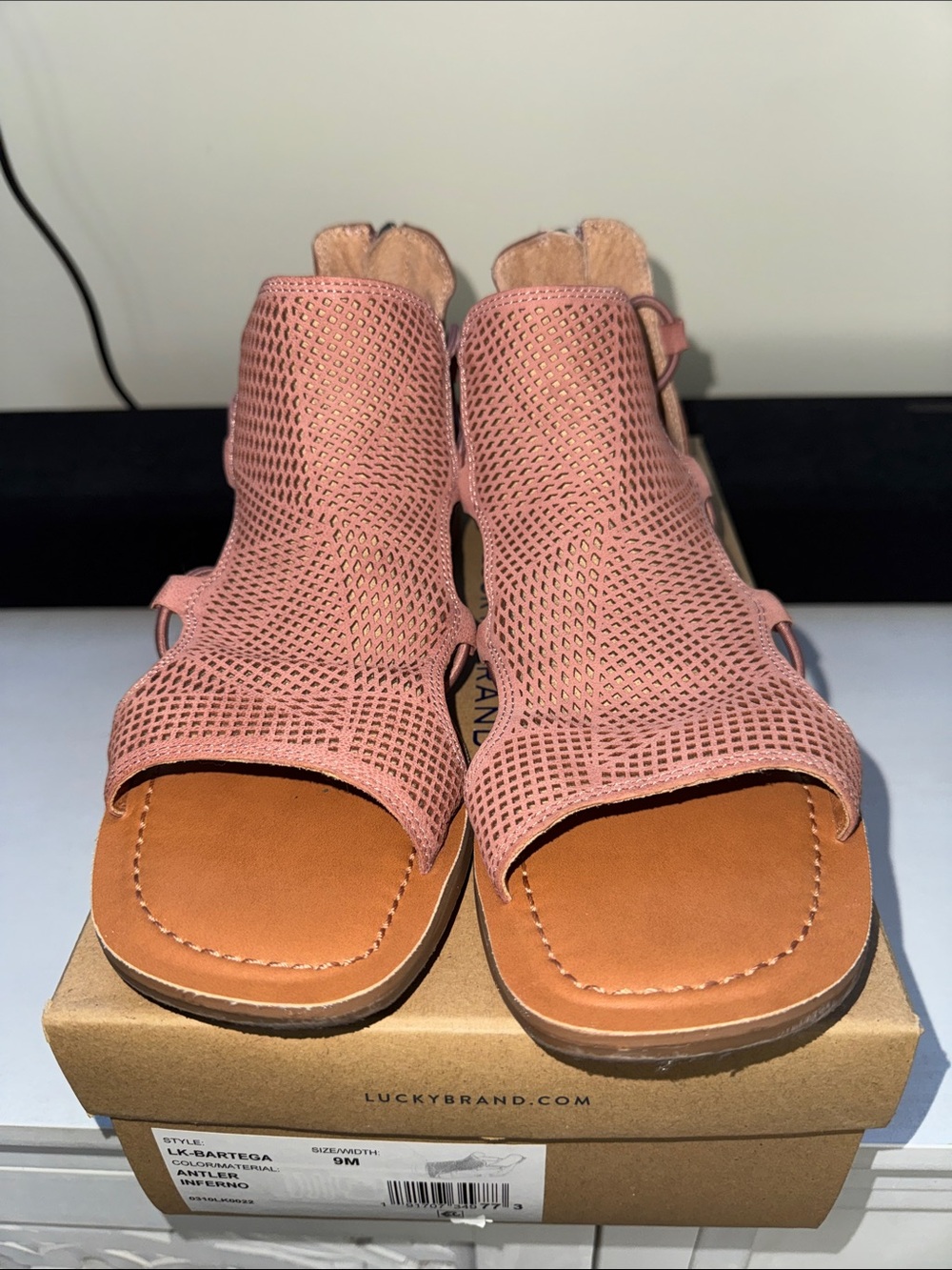 Lucky Brand Women's Pink Perforated Leather/Textile Sandals